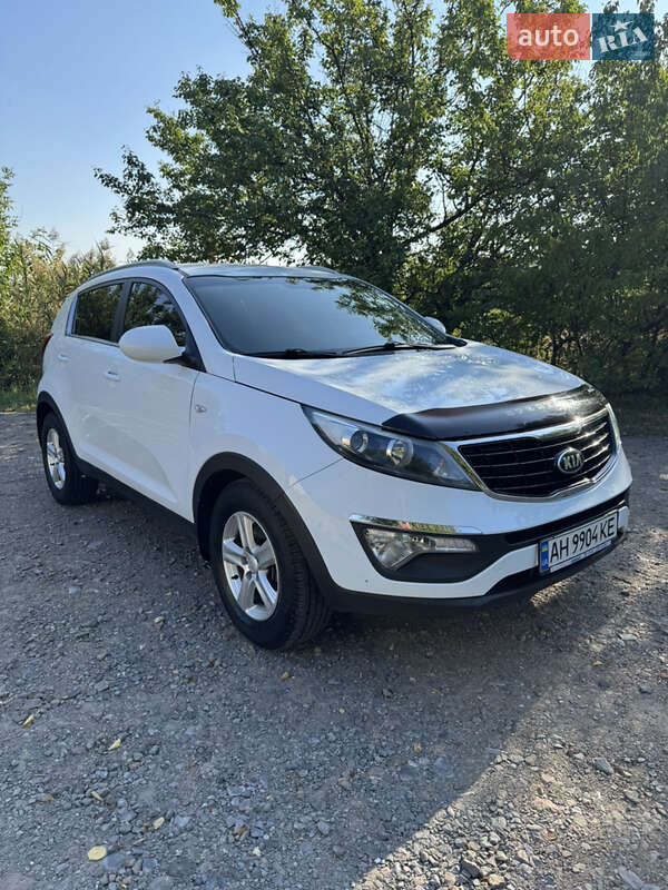 Внедорожник / Кроссовер Kia Sportage 2014 в Славянске
