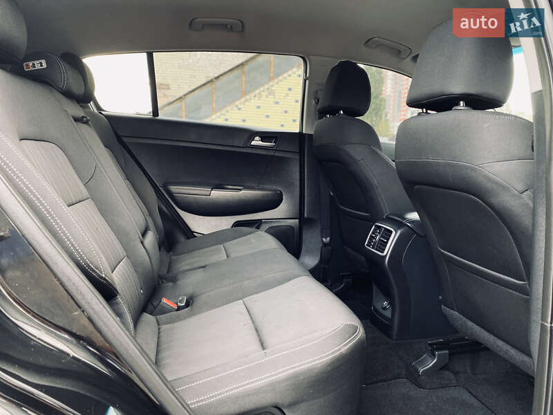 Внедорожник / Кроссовер Kia Sportage 2018 в Киеве