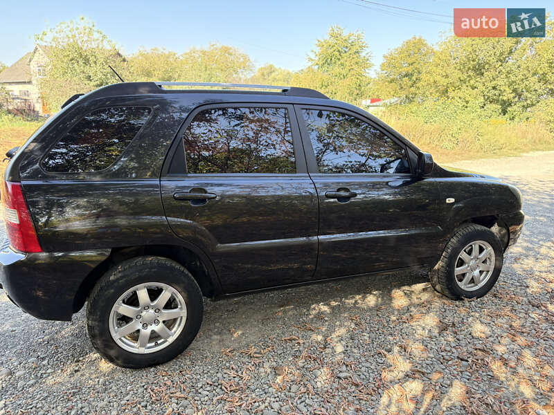 Внедорожник / Кроссовер Kia Sportage 2008 в Черновцах