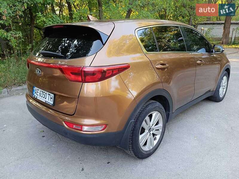 Внедорожник / Кроссовер Kia Sportage 2016 в Днепре фото 2 Внедорожник / Кроссовер Kia Sportage 2016 в Днепре
