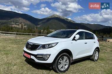 Позашляховик / Кросовер Kia Sportage 2011 в Буковеле