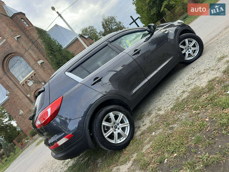 Внедорожник / Кроссовер Kia Sportage 2012 в Ивано-Франковске