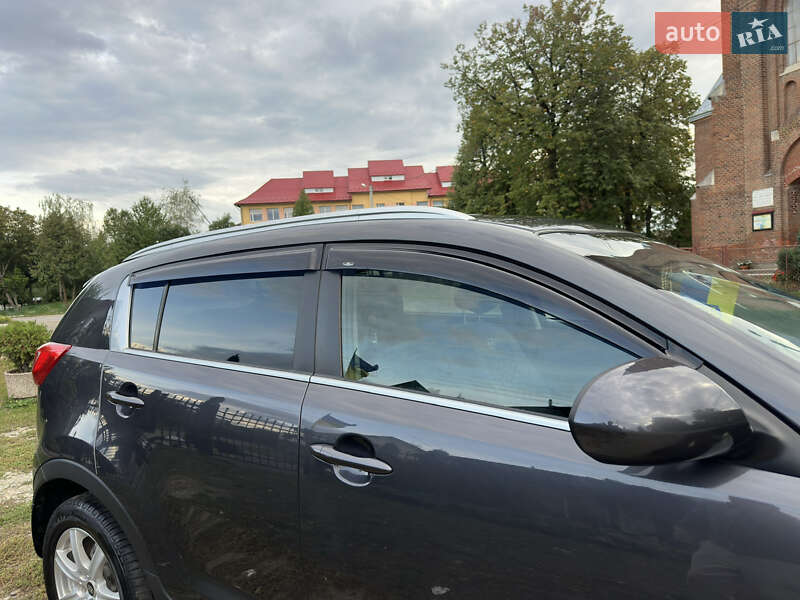 Внедорожник / Кроссовер Kia Sportage 2012 в Ивано-Франковске