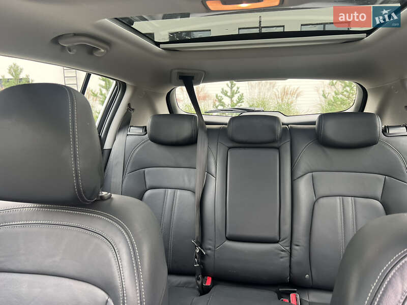 Внедорожник / Кроссовер Kia Sportage 2013 в Старой Выжевке