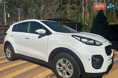 Внедорожник / Кроссовер Kia Sportage 2016 в Киеве