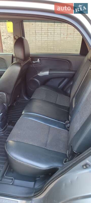 Внедорожник / Кроссовер Kia Sportage 2007 в Сумах