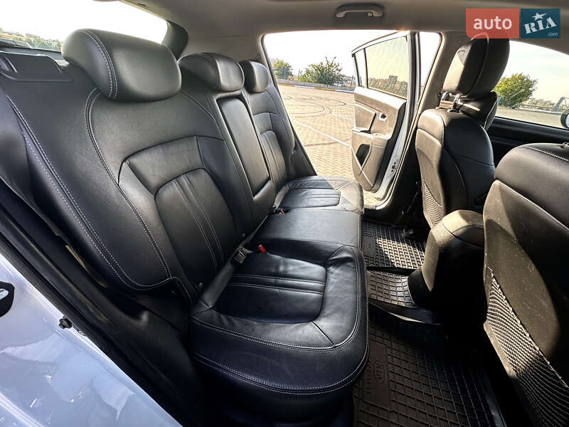 Позашляховик / Кросовер Kia Sportage 2011 в Одесі