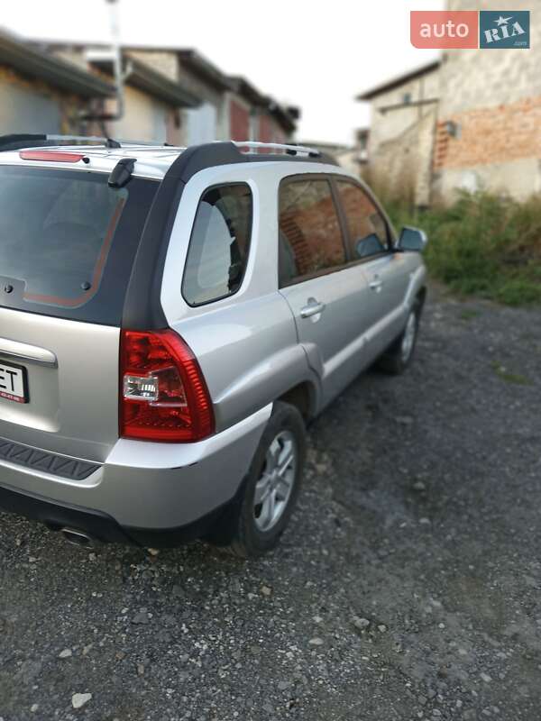 Внедорожник / Кроссовер Kia Sportage 2009 в Тернополе