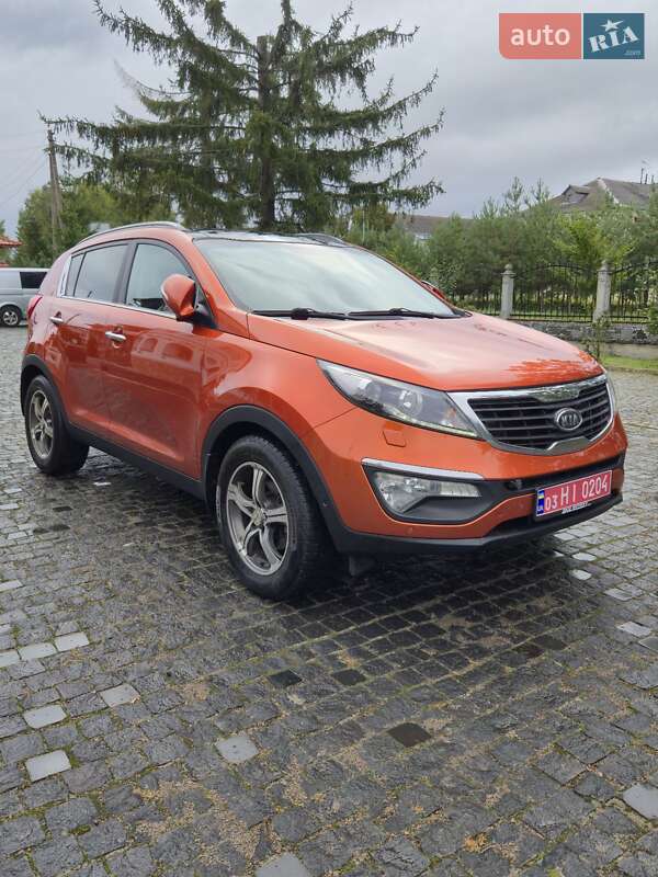 Позашляховик / Кросовер Kia Sportage 2012 в Золочеві