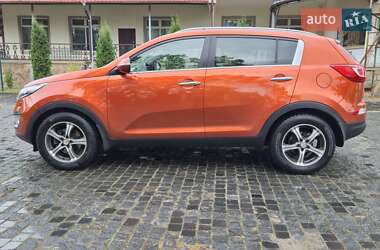 Внедорожник / Кроссовер Kia Sportage 2012 в Золочеве