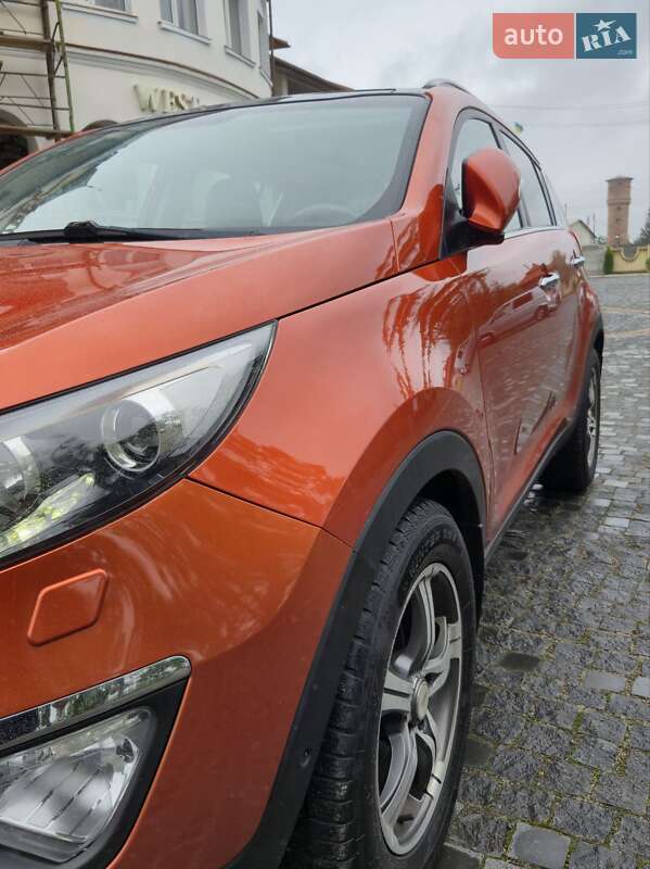 Позашляховик / Кросовер Kia Sportage 2012 в Золочеві