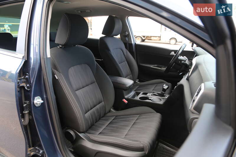 Внедорожник / Кроссовер Kia Sportage 2018 в Киеве фото 12 Внедорожник / Кроссовер Kia Sportage 2018 в Киеве