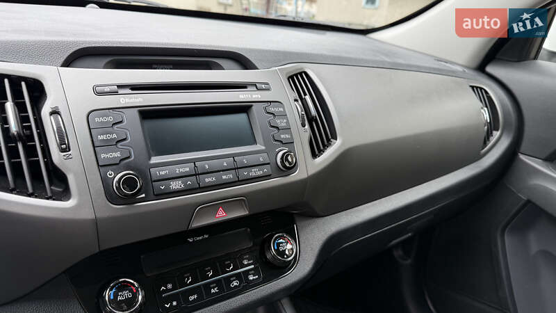 Внедорожник / Кроссовер Kia Sportage 2014 в Радивилове