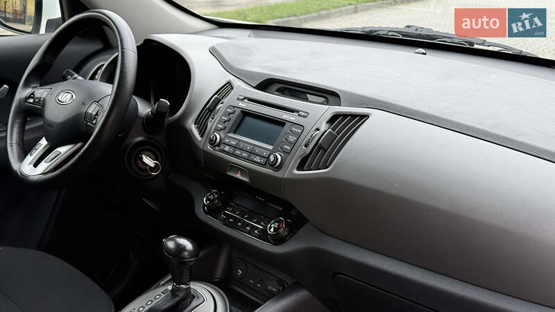 Внедорожник / Кроссовер Kia Sportage 2014 в Радивилове