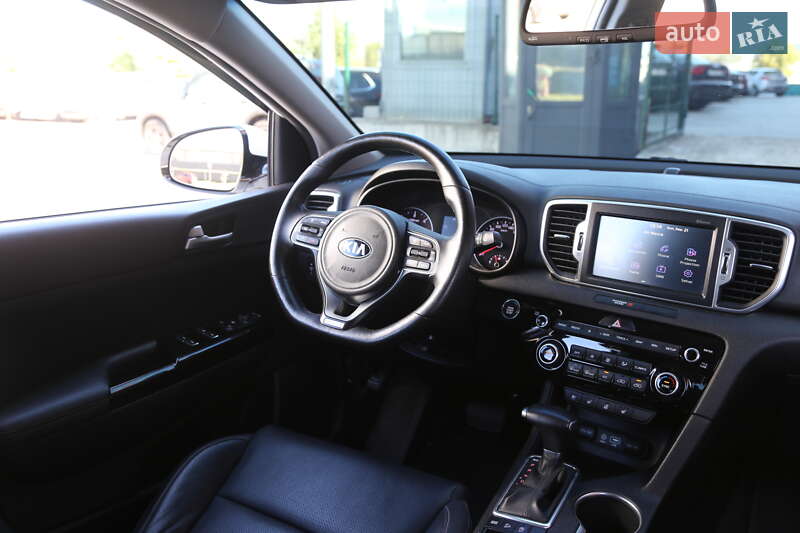 Внедорожник / Кроссовер Kia Sportage 2017 в Киеве фото 13 Внедорожник / Кроссовер Kia Sportage 2017 в Киеве