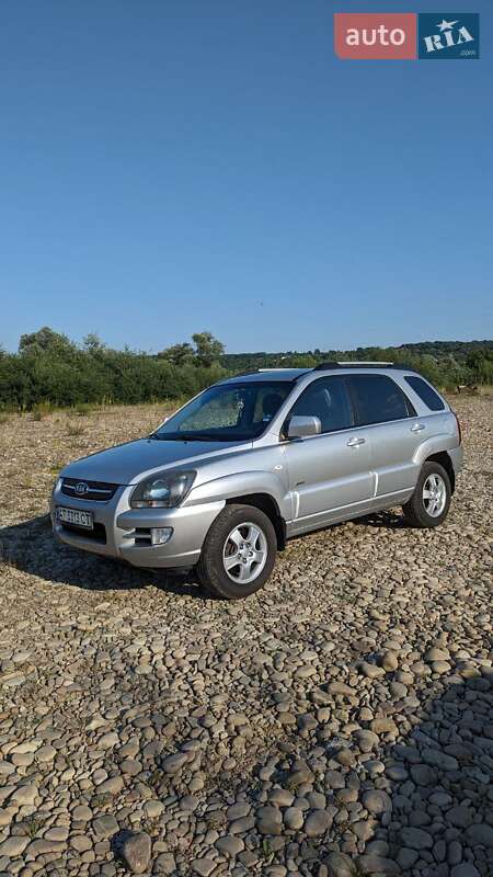 Внедорожник / Кроссовер Kia Sportage 2007 в Калуше