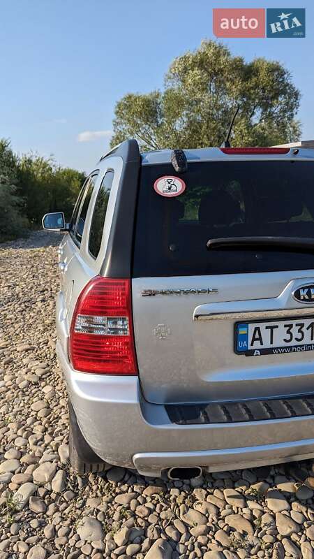 Внедорожник / Кроссовер Kia Sportage 2007 в Калуше