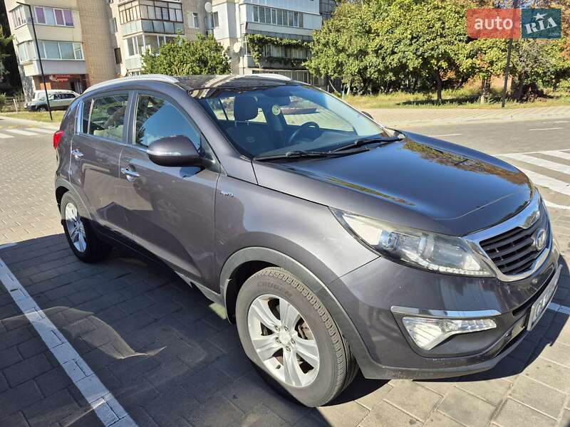 Позашляховик / Кросовер Kia Sportage 2011 в Черкасах