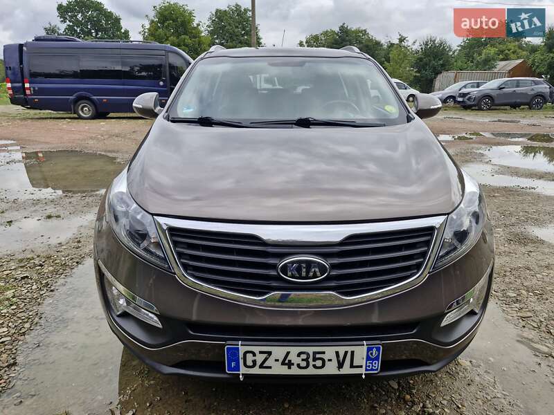 Внедорожник / Кроссовер Kia Sportage 2011 в Калуше