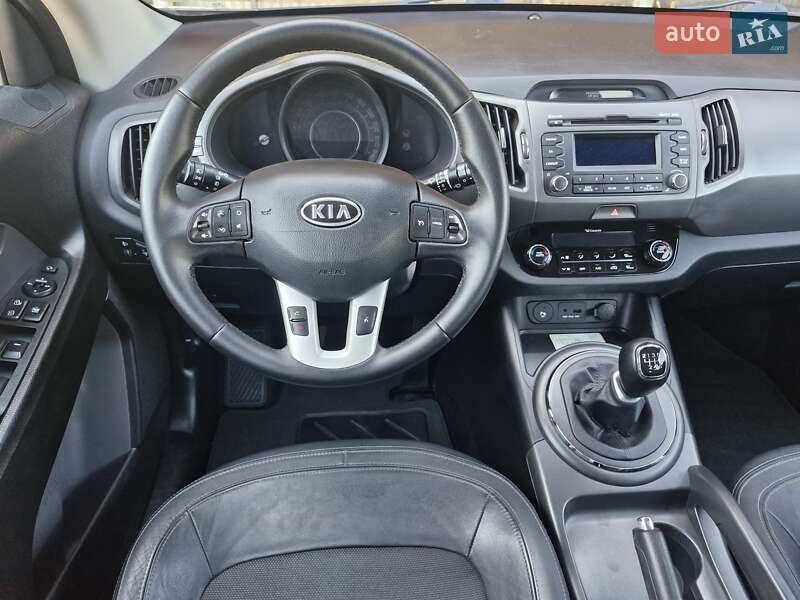 Внедорожник / Кроссовер Kia Sportage 2011 в Калуше