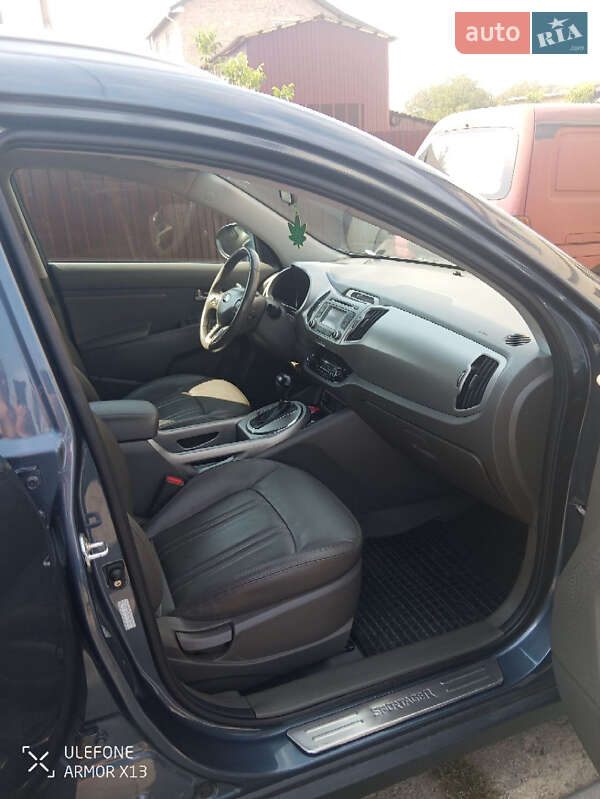 Внедорожник / Кроссовер Kia Sportage 2015 в Ивано-Франковске