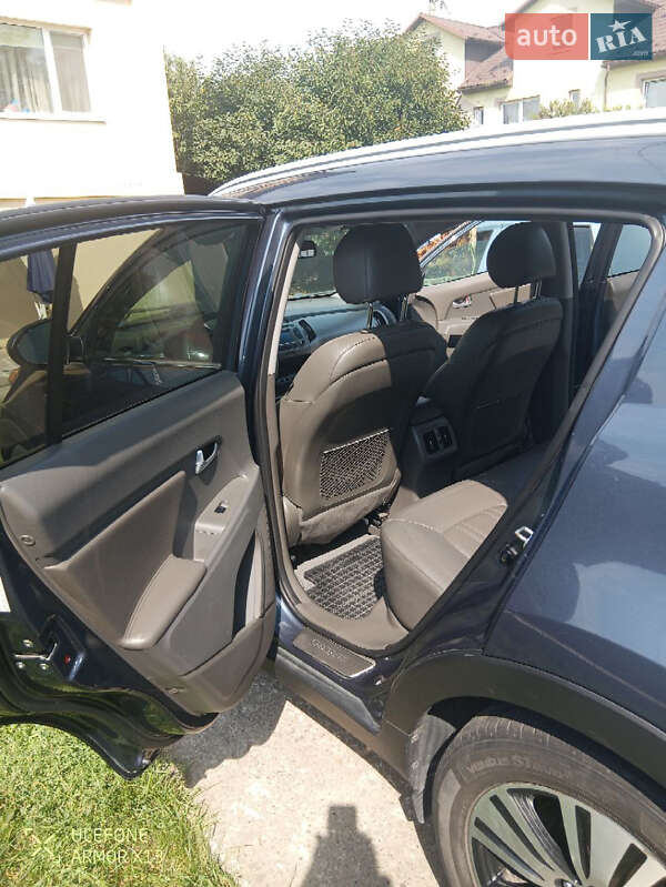 Внедорожник / Кроссовер Kia Sportage 2015 в Ивано-Франковске