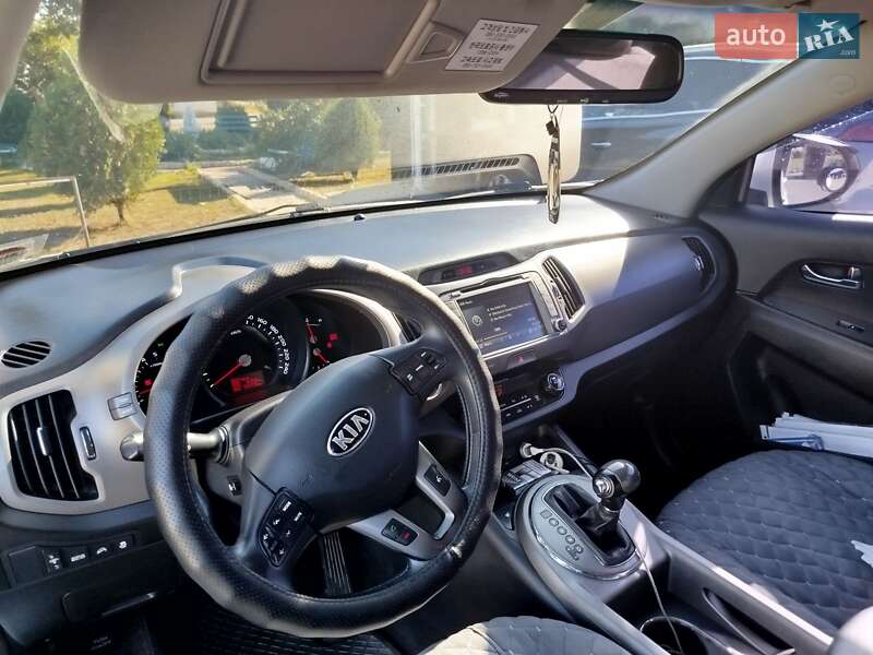 Внедорожник / Кроссовер Kia Sportage 2013 в Одессе