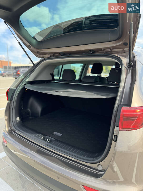 Внедорожник / Кроссовер Kia Sportage 2017 в Львове