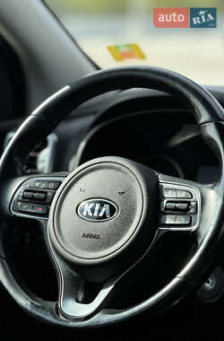 Внедорожник / Кроссовер Kia Sportage 2017 в Львове