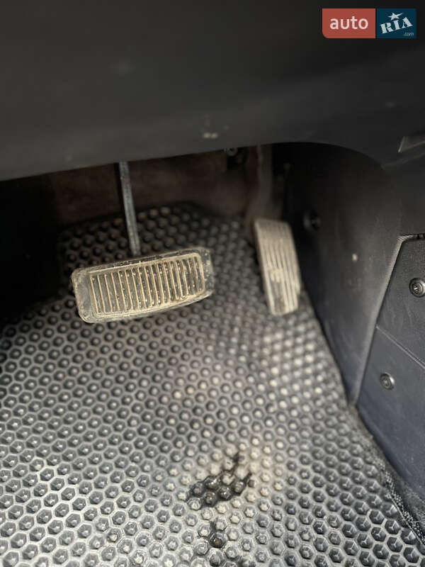 Внедорожник / Кроссовер Kia Sportage 2008 в Днепре фото 35 Внедорожник / Кроссовер Kia Sportage 2008 в Днепре