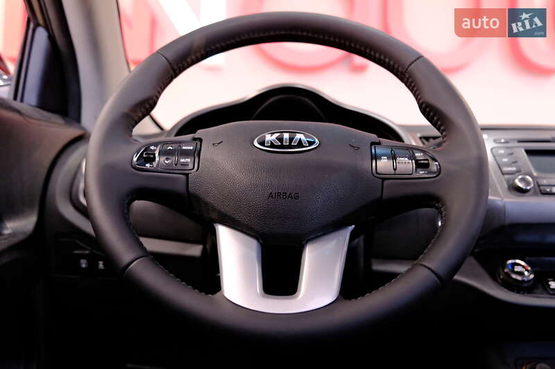 Позашляховик / Кросовер Kia Sportage 2012 в Одесі