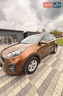 Внедорожник / Кроссовер Kia Sportage 2017 в Львове