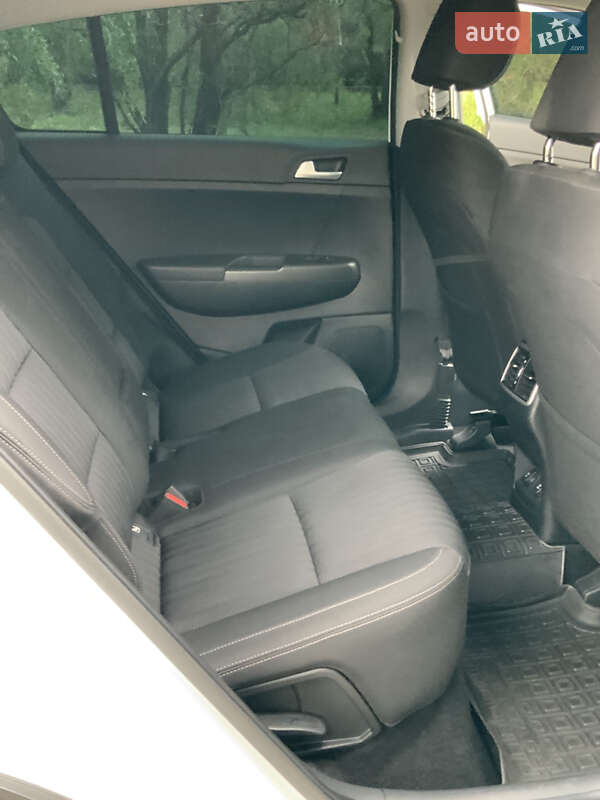 Позашляховик / Кросовер Kia Sportage 2021 в Києві