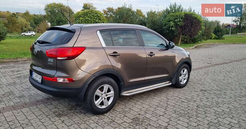 Позашляховик / Кросовер Kia Sportage 2015 в Львові