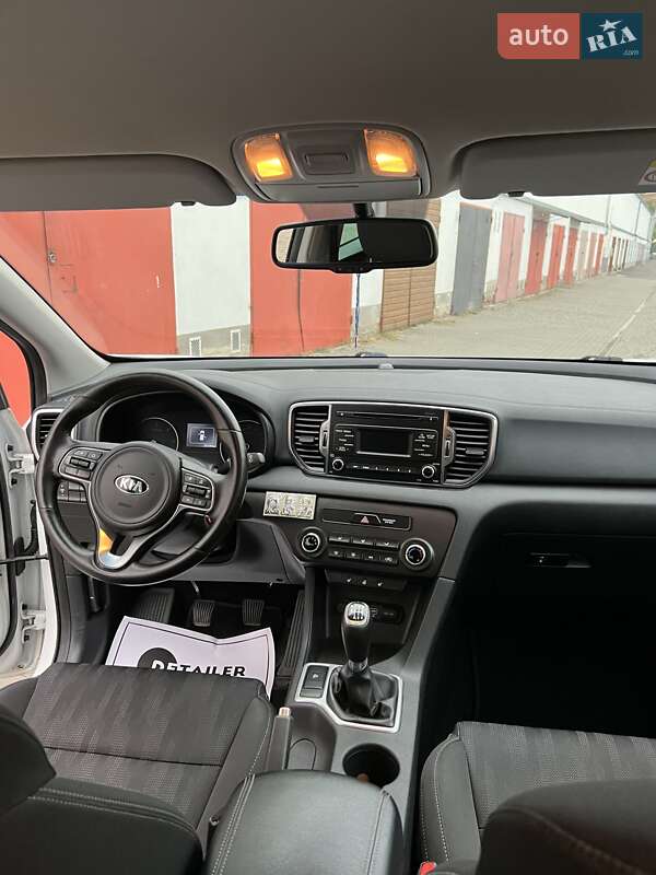 Позашляховик / Кросовер Kia Sportage 2016 в Луцьку фото 18 Позашляховик / Кросовер Kia Sportage 2016 в Луцьку
