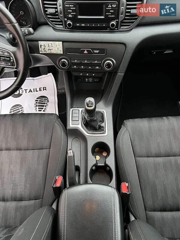 Позашляховик / Кросовер Kia Sportage 2016 в Луцьку фото 19 Позашляховик / Кросовер Kia Sportage 2016 в Луцьку