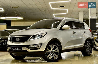 Позашляховик / Кросовер Kia Sportage 2011 в Миколаєві