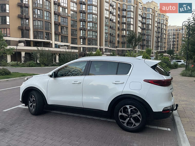 Позашляховик / Кросовер Kia Sportage 2020 в Києві фото 6 Позашляховик / Кросовер Kia Sportage 2020 в Києві