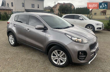 Внедорожник / Кроссовер Kia Sportage 2016 в Тернополе