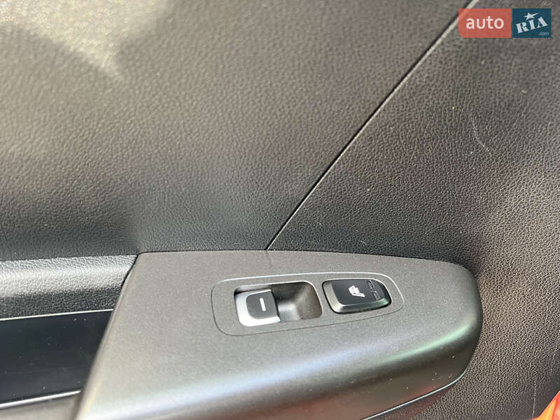 Позашляховик / Кросовер Kia Sportage 2016 в Миколаєві