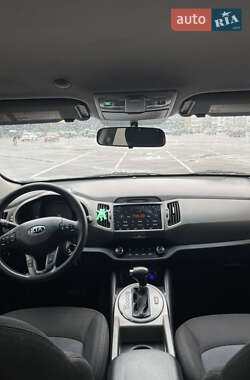 Позашляховик / Кросовер Kia Sportage 2014 в 