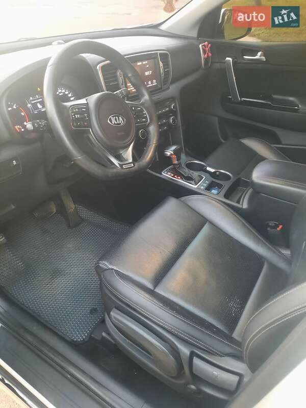 Внедорожник / Кроссовер Kia Sportage 2017 в Житомире фото 12 Внедорожник / Кроссовер Kia Sportage 2017 в Житомире