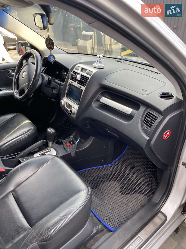 Внедорожник / Кроссовер Kia Sportage 2005 в Павлограде фото 6 Внедорожник / Кроссовер Kia Sportage 2005 в Павлограде