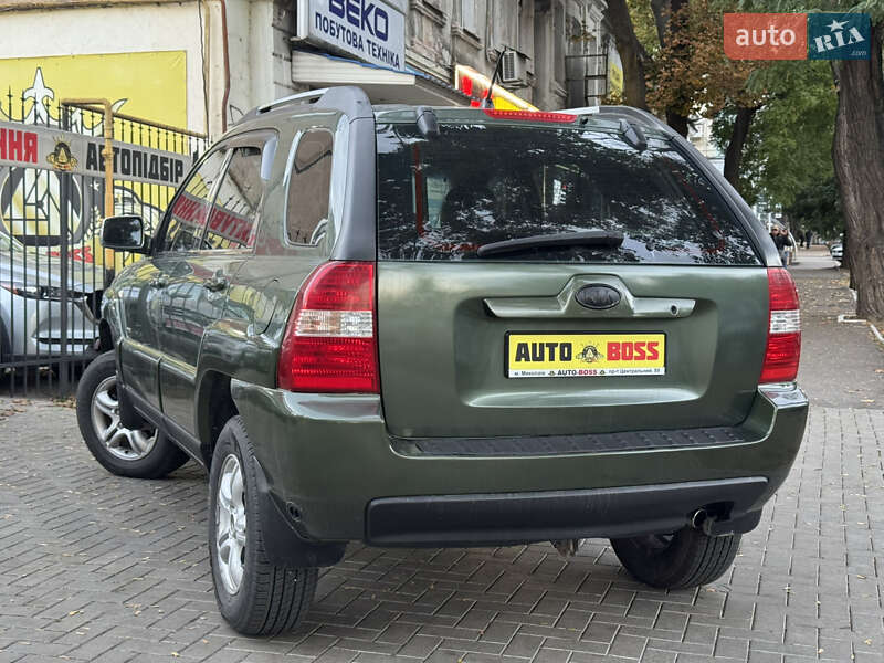 Позашляховик / Кросовер Kia Sportage 2005 в Миколаєві