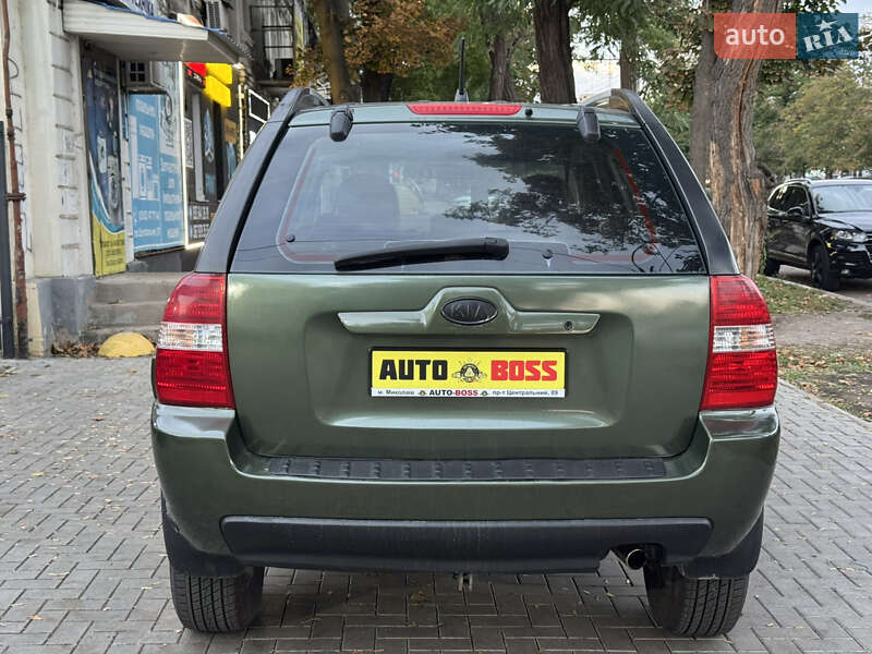 Позашляховик / Кросовер Kia Sportage 2005 в Миколаєві