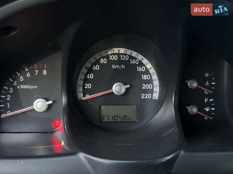 Позашляховик / Кросовер Kia Sportage 2005 в Миколаєві