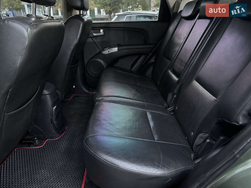 Позашляховик / Кросовер Kia Sportage 2005 в Миколаєві