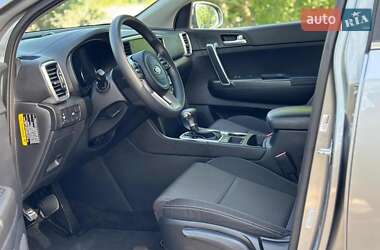 Позашляховик / Кросовер Kia Sportage 2021 в 