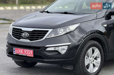 Позашляховик / Кросовер Kia Sportage 2012 в 