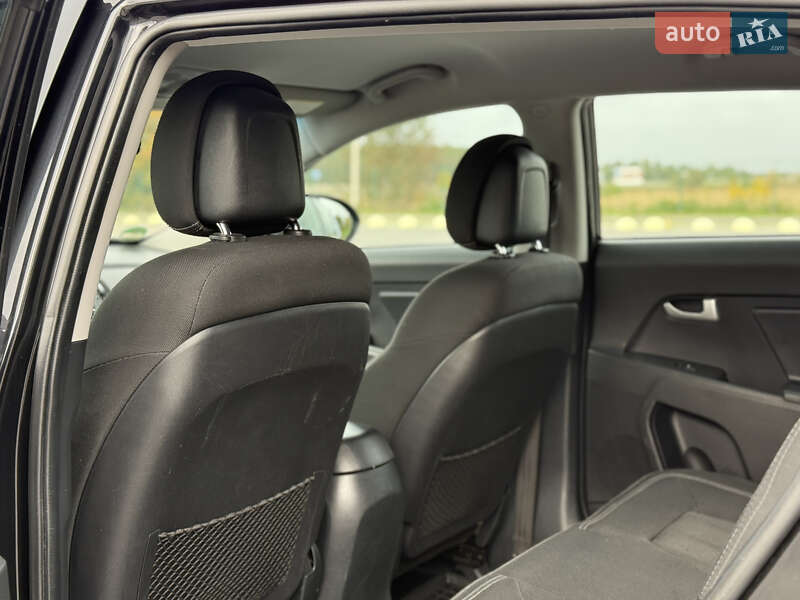 Позашляховик / Кросовер Kia Sportage 2012 в Радивиліві фото 19 Позашляховик / Кросовер Kia Sportage 2012 в Радивиліві